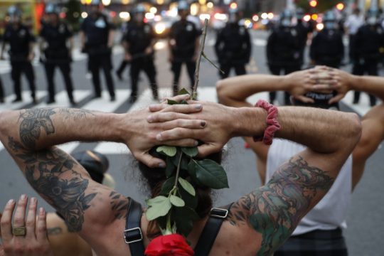 «Στις ΗΠΑ, η αστυνομία είναι υπεράνω του νόμου»