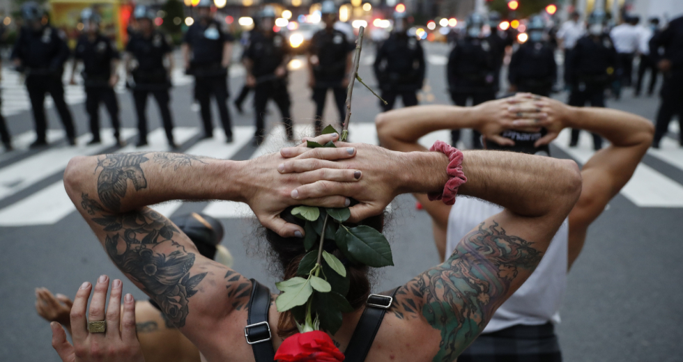 «Στις ΗΠΑ, η αστυνομία είναι υπεράνω του νόμου»