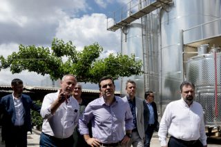 Αμεσα μέτρα στήριξης ζητεί ο Αλ. Τσίπρας