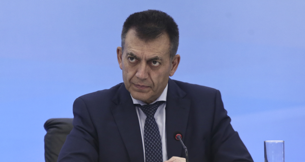 Σπάει κουμπαράδες ο e-ΕΦΚΑ για να πληρώσει αναδρομικά