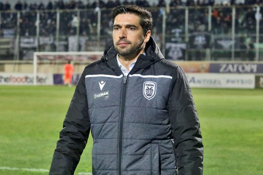 Ο Φερέιρα στον ίδιο δρόμο με τους παίκτες για τις μειώσεις