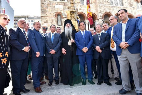 Ποιες αποστάσεις ασφαλείας…;