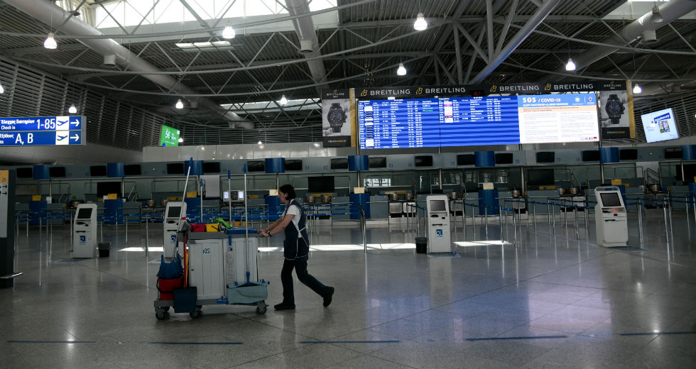 Δώδεκα κρούσματα σε πτήση από Ντόχα