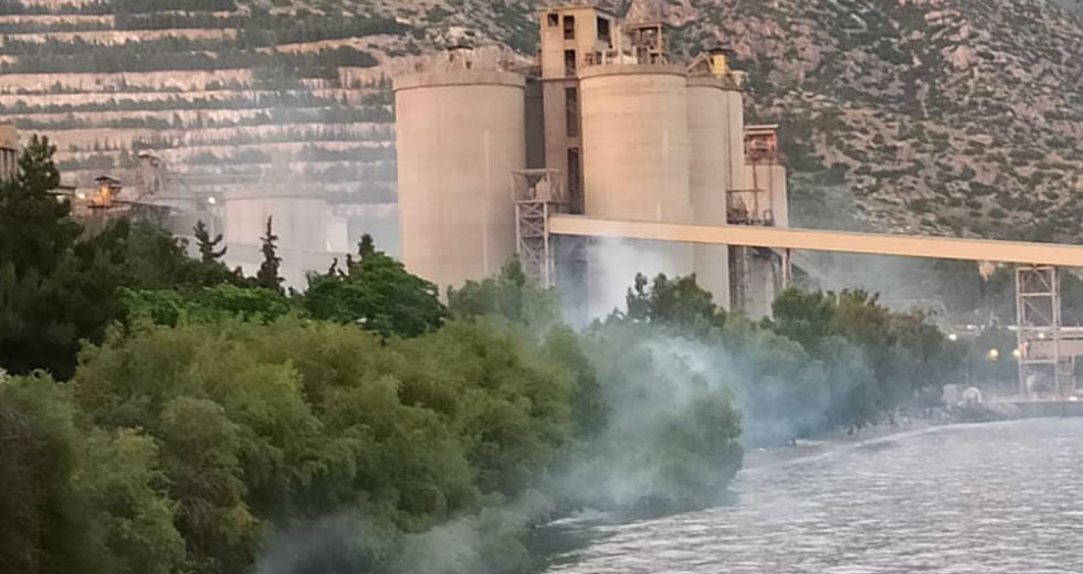 Έπνιξαν στα χημικά τη μεγάλη συγκέντρωση κατά της καύσης σκουπιδιών