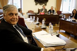 Στο ίδιο έργο θεατές με τα έγγραφα Αγγελή