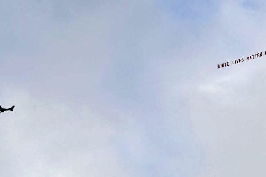 Οι ηλίθιοι είναι αήττητοι…