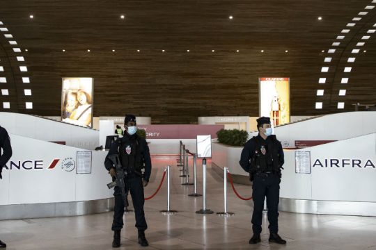 Πακέτο 15 δισ. ευρώ για την αεροπορική βιομηχανία στη Γαλλία