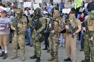 Ακροδεξιοί εξτρεμιστές αμαυρώνουν την εξέγερση