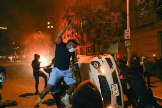 Ρατσισμός και καταστολή στον δρόμο προς τις εκλογές