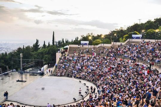 Ανοιχτά θέατρα με πληρότητα 75%