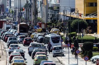 Με τον μήνα τα τέλη κυκλοφορίας
