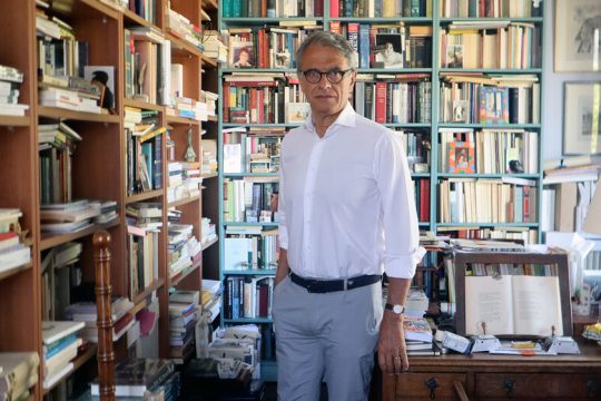 Η «Αγονη Γη» είναι ένα «ρυθμικό παράπονο» για το υπαρξιακό αδιέξοδο