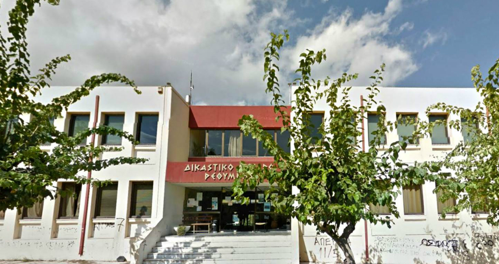 Δέκα χρόνια φυλακή στον πατέρα που βίαζε επί 15ετία την κόρη του
