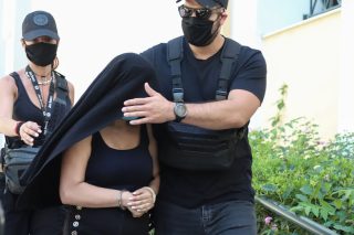Τήρησε στάση σιωπής και προφυλακίστηκε η 35χρονη