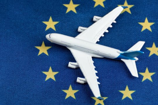 Οι 14 χώρες στις οποίες ανοίγει τα σύνορά της η Ε.Ε.