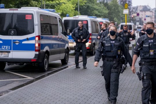 Γερμανία: Έρευνα για 30.000 υπόπτους δικτύου παιδικής κακοποίησης και πορνογραφίας