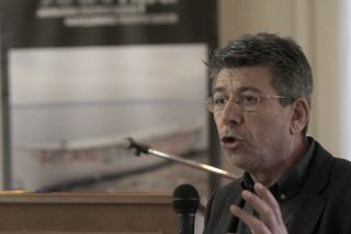 Τι κρύβει η αφωνία του ΕΣΡ