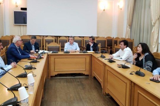Υπογράφηκε η σύμβαση για το νέο κτιριακό συγκρότημα της Περιφέρειας Κρήτης