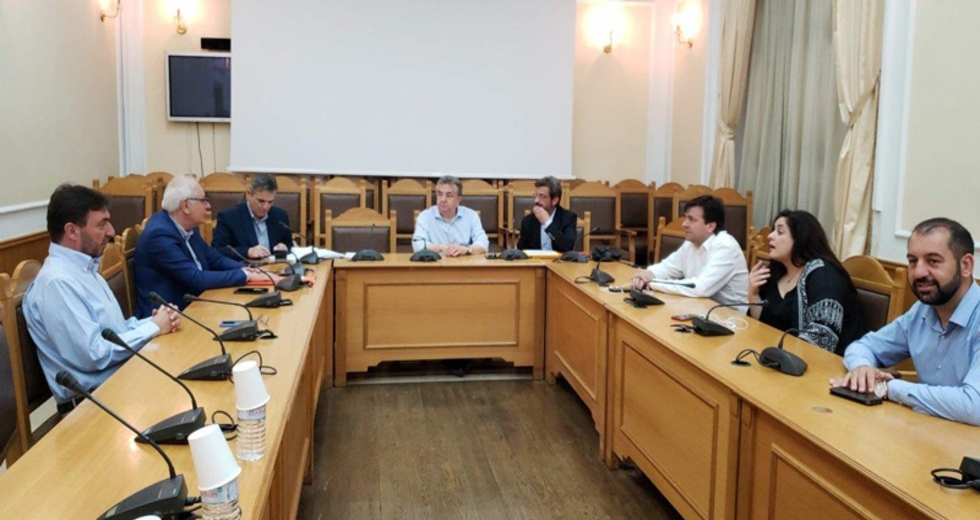 Υπογράφηκε η σύμβαση για το νέο κτιριακό συγκρότημα της Περιφέρειας Κρήτης