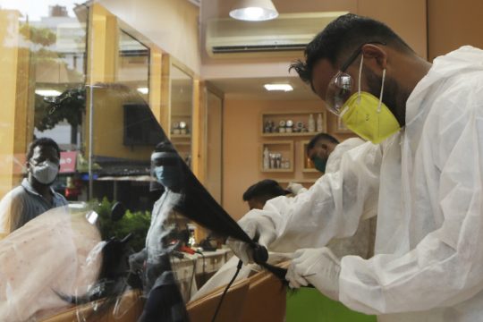 Πάνω από 4.000 νέοι θάνατοι από κορονοϊό παγκοσμίως
