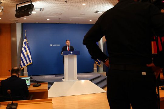 Πέτσας και… πέτσινη χρηματοδότηση