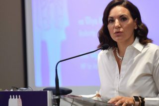 Θέση για την ονοματολογία από Όλγα Κεφαλογιάννη