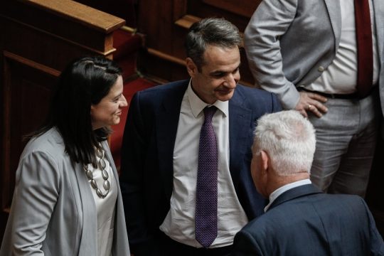 Τα τυπικά προσόντα της Δεξιάς