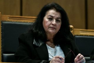 Προαγωγή για την πρόεδρο στη δίκη της Χρυσής Αυγής