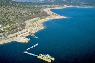 Βάζουν (πονηρά) το… νερό στ’ αυλάκι για ιδιωτικοποίηση