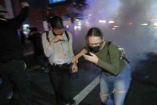 ΗΠΑ: Θα γίνει η Μινεάπολη η πρώτη πόλη που θα διαλύσει το αστυνομικό τμήμα της;