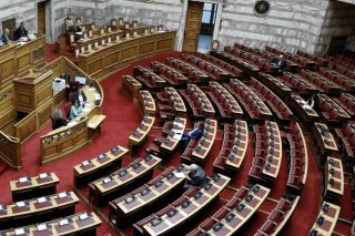 Σήμερα στην Ολομέλεια οι μικροπιστώσεις