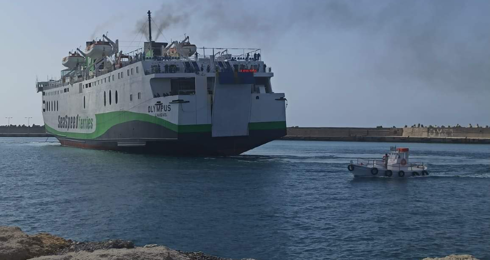 Στο λιμάνι του Ρεθύμνου προσέκρουσε το πλοίο OLYMPUS