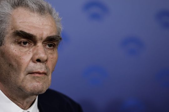 Αποχώρηση Παπαγγελόπουλου: «Θέλησαν να με φιμώσουν»