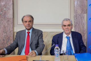 «Εγκληματική συμμορία» ξεπλένει τα σκάνδαλα…
