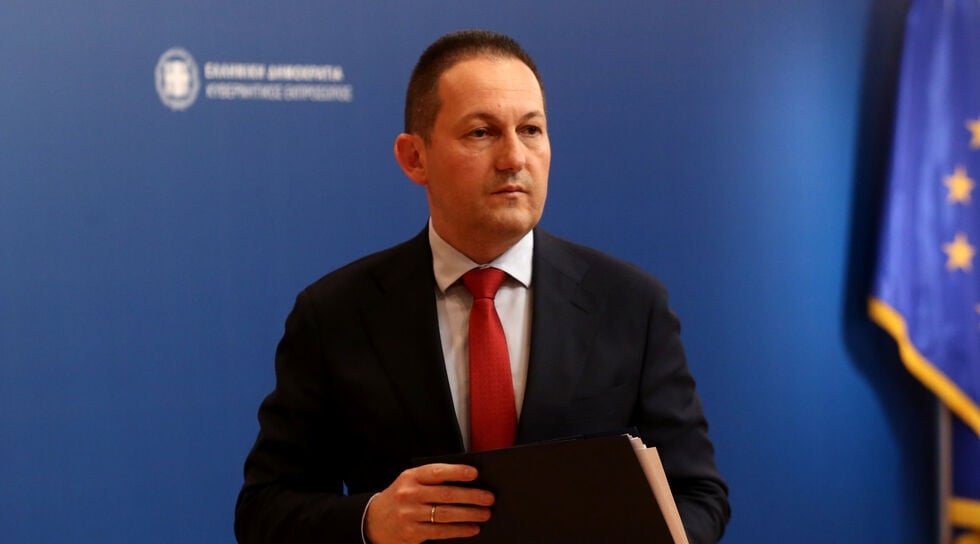 Μέχρι και σε ανύπαρκτες ιστοσελίδες μοίρασε λεφτά ο Πέτσας