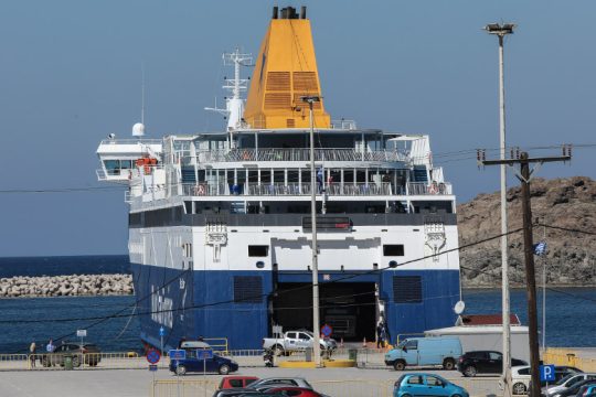 Νεκρός ο 45χρονος ναυτικός του «Blue Star Χίος» που είχε τραυματιστεί εν πλω