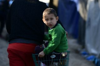 Άρον άρον εκκένωση του καμπ Ελευσίνας μέχρι την Πέμπτη