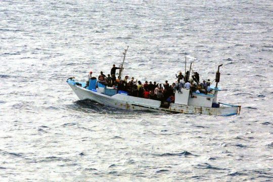 Τα «στραβά μάτια» των Βρυξελλών στην τραγωδία της Μεσογείου καταγγέλλει ΜΚΟ