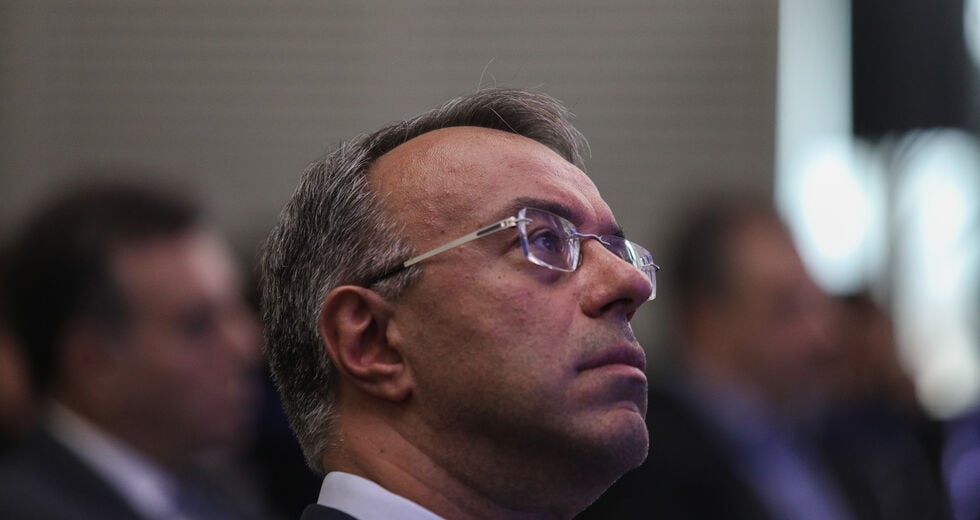 Στην 7η αξιολόγηση με όπλο την… κατάρρευση του προϋπολογισμού