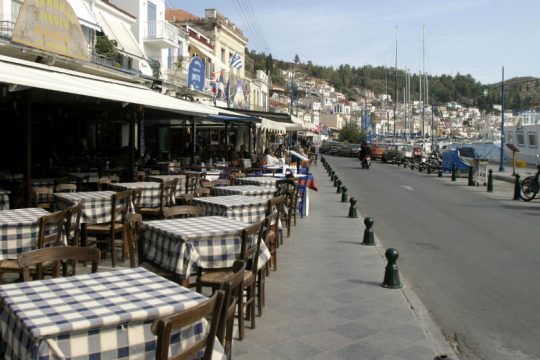 Πότε θα καταβληθεί τελικά το επίδομα των 534 ευρώ