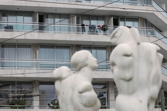 Τροπολογία για… απευθείας αναθέσεις