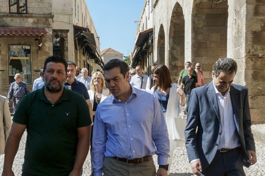 «Να στηριχθούν ουσιαστικά μικρομεσαίες επιχειρήσεις και εργαζόμενοι»