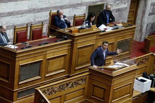 «Είναι διατεθειμένος ο πρωθυπουργός να στηρίξει εργαζόμενους και επιχειρήσεις;»