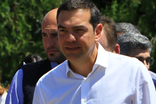 «Στηρίζουν ημέτερους και παίρνουν ανεπαρκή και αργοπορημένα μέτρα»