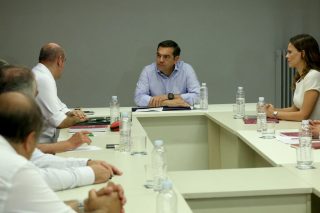Aντίδοτο στα σκάνδαλα η κοινωνική ατζέντα