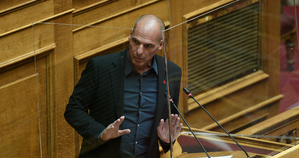 Βαρουφάκης σε Ν.Δ: Ή είστε αδαείς ή ένοχοι