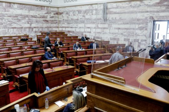 Προανακριτική Novartis: ύποπτοι κατά βούληση;