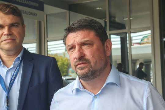 Εξήγγειλε… τεστ