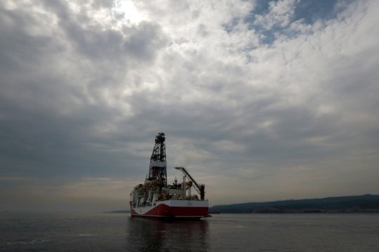 Δεν ακούει από διαβήματα η Τουρκία