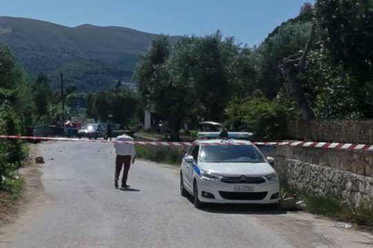 Ψάχνουν το παρελθόν για να ξετυλίξουν το κουβάρι του διπλού εγκλήματος στη Ζάκυνθο